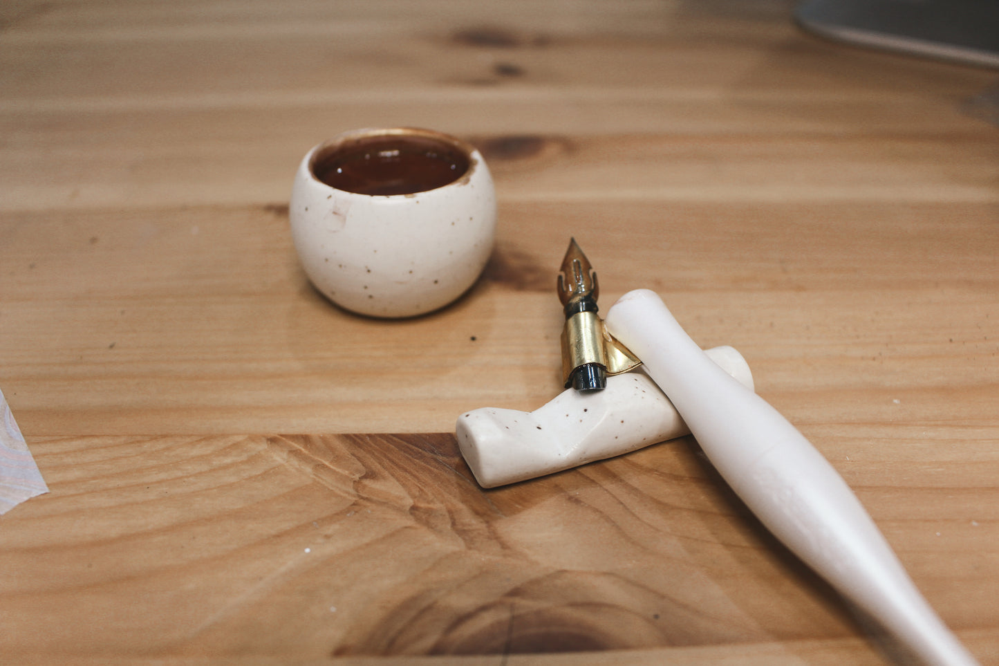 Ceramic Pen & Paintbrush Rest